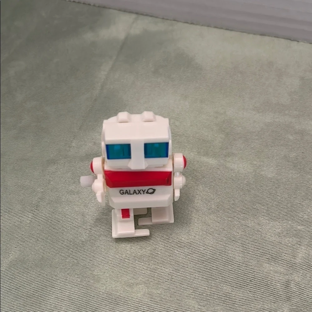 Galaxy By Harvic White and Red Building Blocks Robot